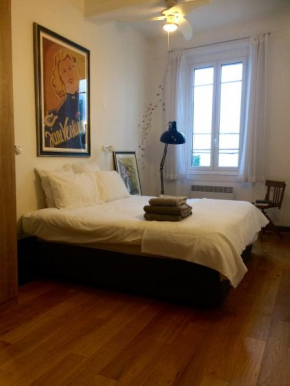 2 bedroom cool apartment in the old town of Antibes